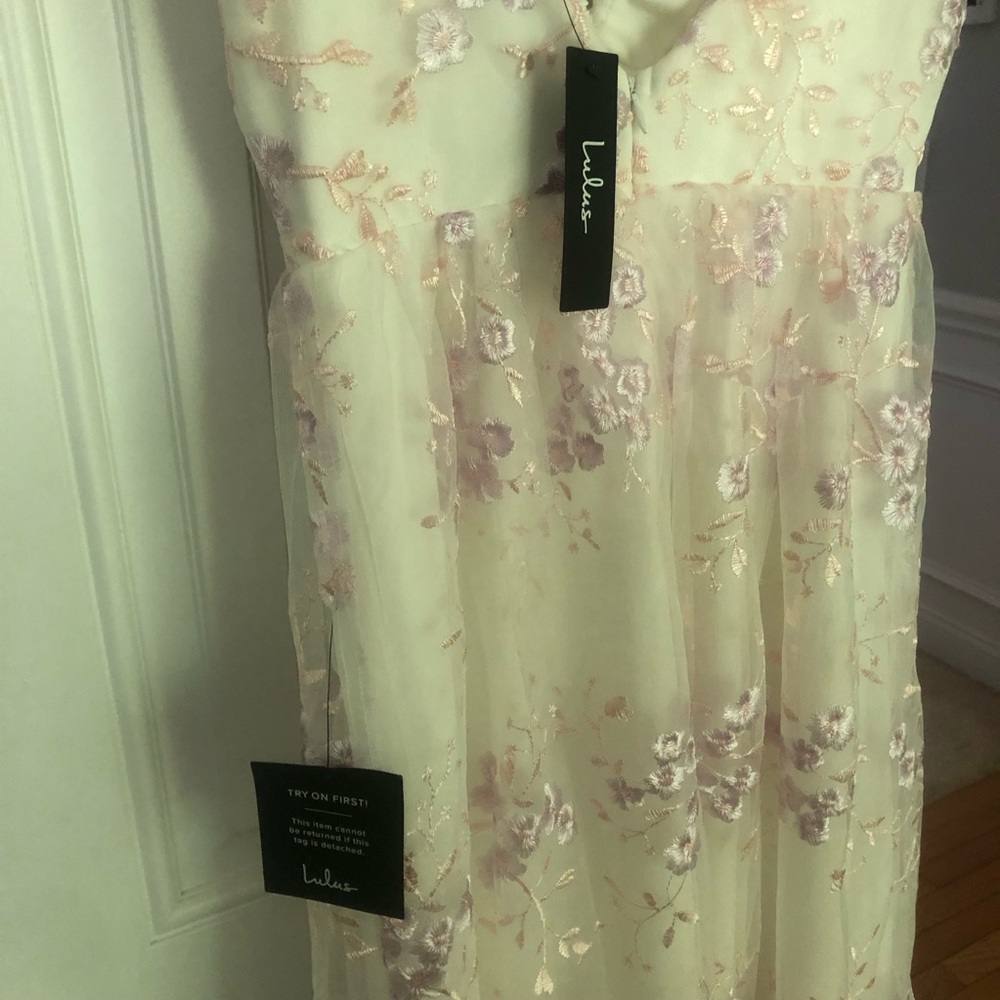 New: Lulus Distinctly Sweet White Floral Embroidered Tie-Strap Midi. Size Med - Picture 5 of 12